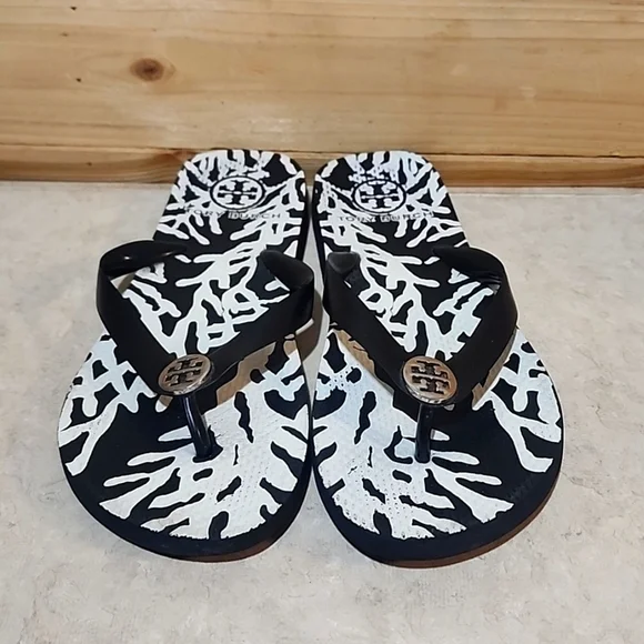 Tory Burch sandals size 6 - Picture 1 of 4